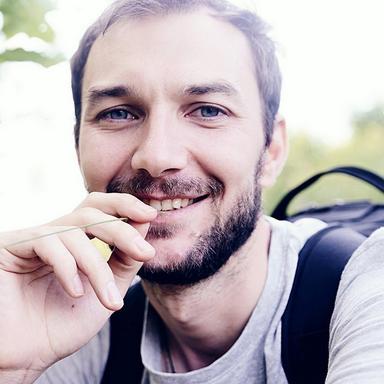 Михаил Петров